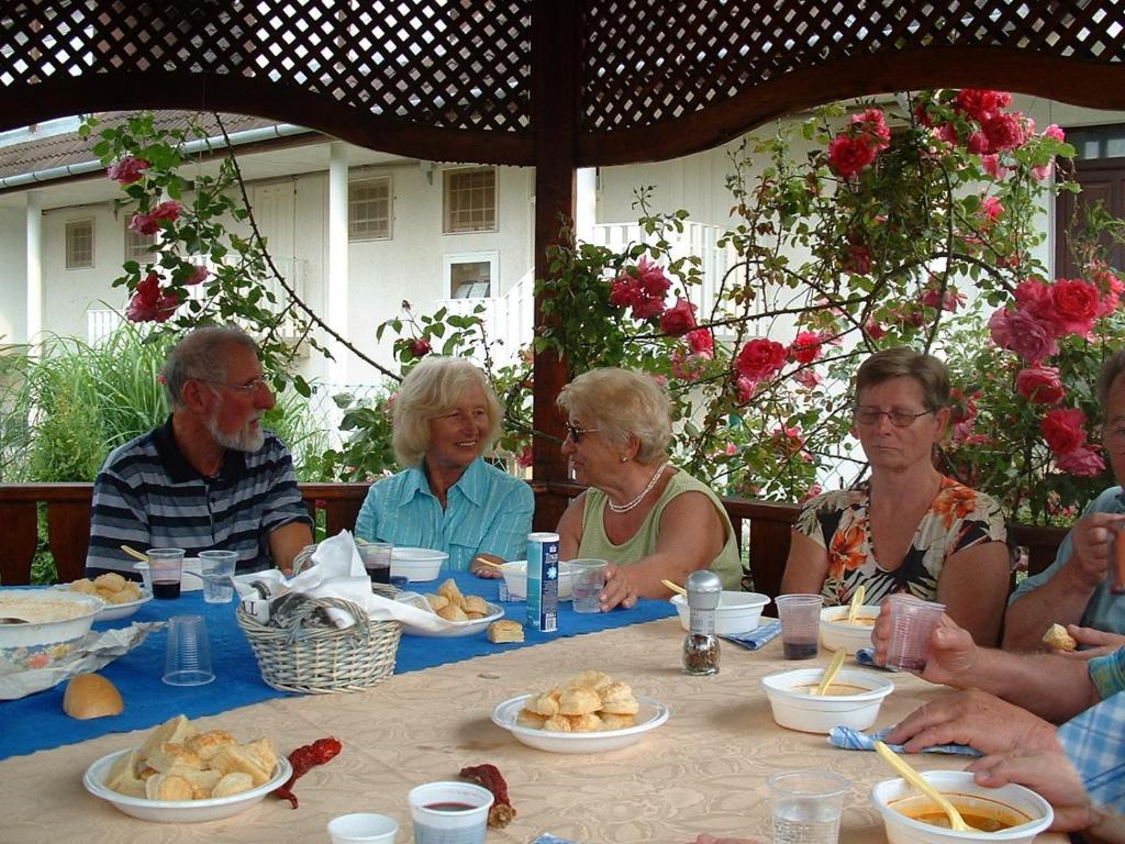 Apartmanhaz Cedrus 8 Zalakaros Kamer foto